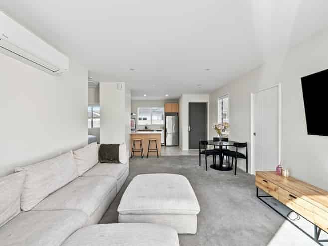 97B Veitches Road, Casebrook