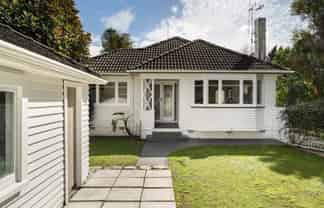 13 Burrows Street, Avenues