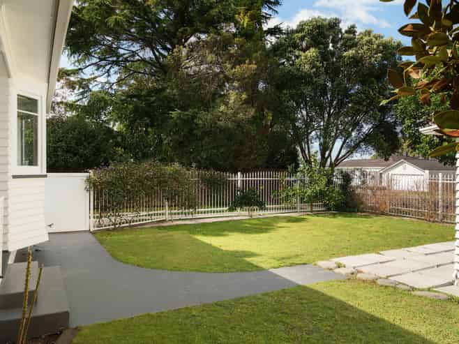 13 Burrows Street, Avenues