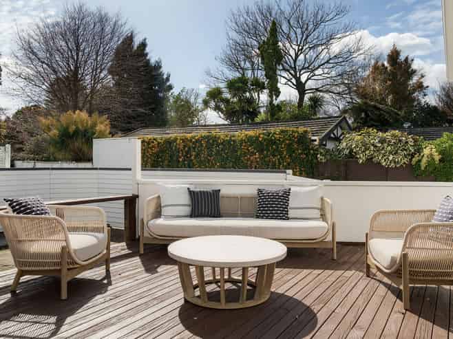 13 Burrows Street, Avenues