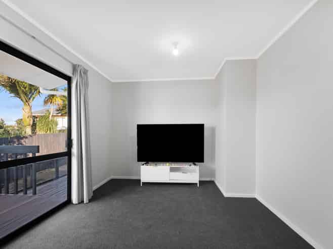 2/9 Porchester Road, Papakura