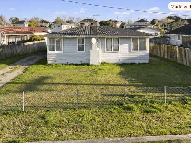 13 Blampied Road, Otara