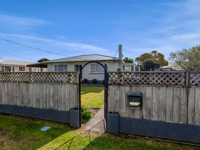 40 Queens Road, Glen Avon