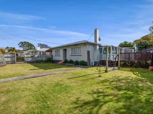 40 Queens Road, Glen Avon