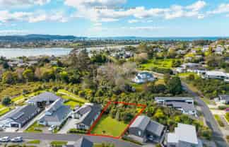 8 Odlin Lane, Red Beach