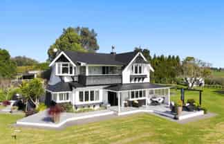 961 Main North Road, Urenui