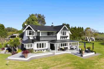961 Main North Road, Urenui