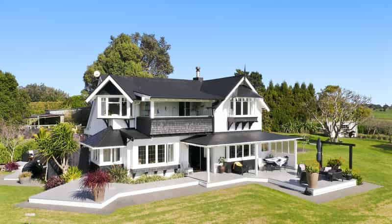 961 Main North Road, Urenui