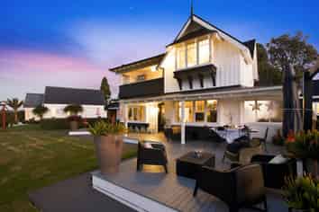 961 Main North Road, Urenui