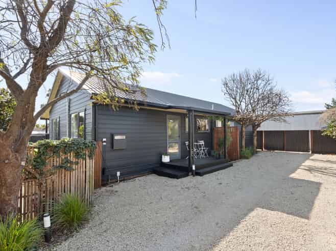 41b Venice Street, Martinborough