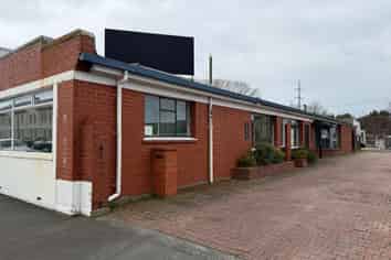 Affordable Office Space with Extensive Car Parking