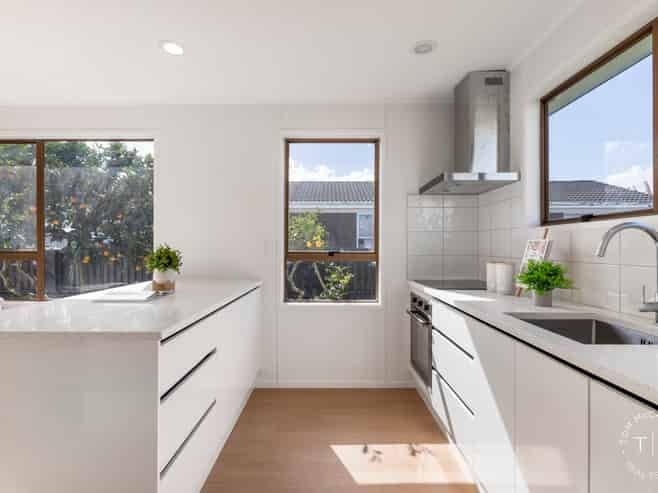 12 Desmond Place, Otara