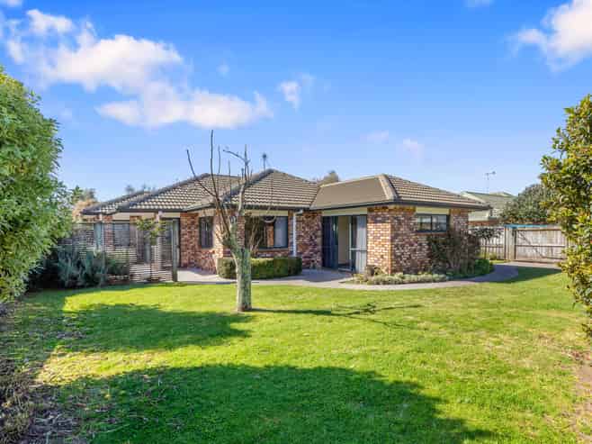 14 Olympus Grove, Papamoa