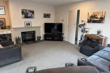 9 Woods Street, Allenton