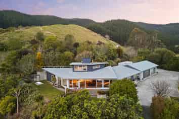 58 Macs Road, Hira