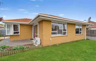 2/2 Bentley Street, Russley