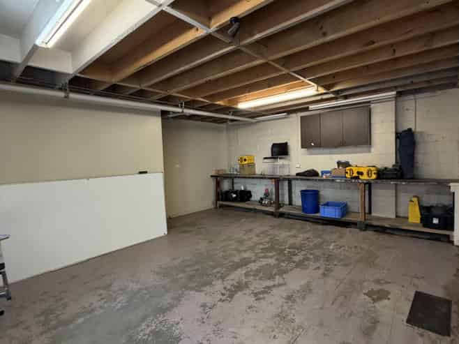 171sqm Warehouse + Office | Markedo Place