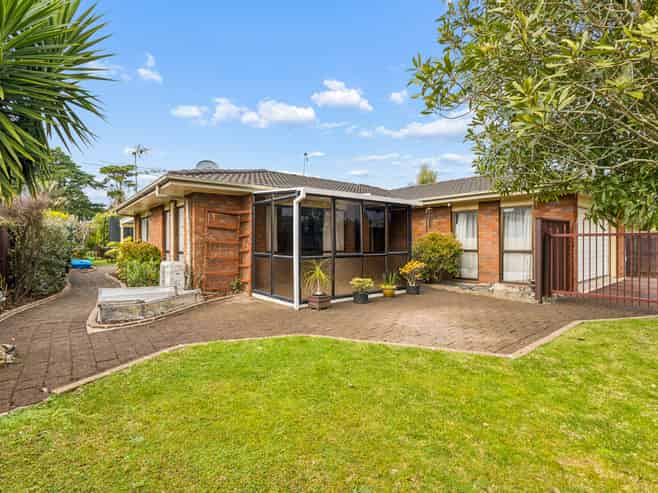 86 Carnoustie Drive, Wattle Downs
