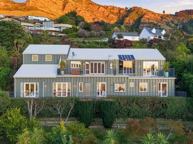 15 The Terrace, Governors Bay