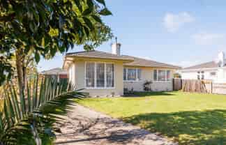66 Keeling Street, West End
