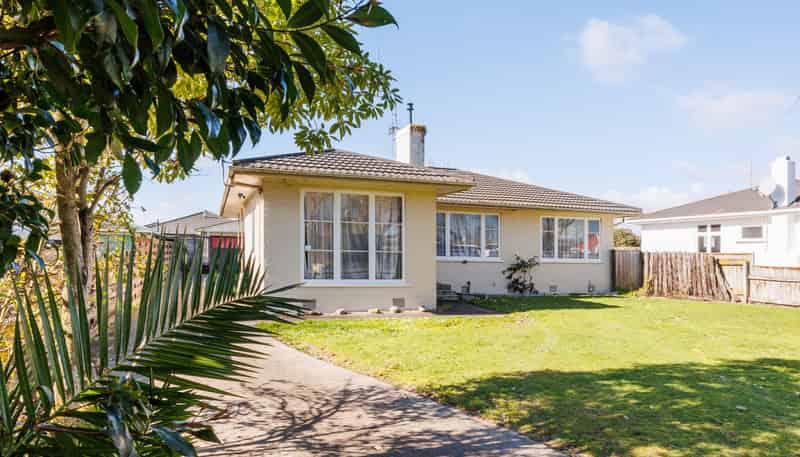 66 Keeling Street, West End
