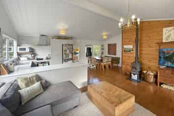 42 Saxton Road, Vogeltown