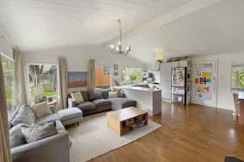 42 Saxton Road, Vogeltown