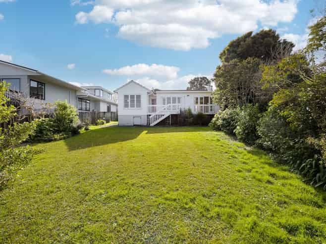 82-84 Ocean View Road, Hillcrest