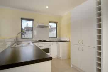 17A Vina Place, Massey
