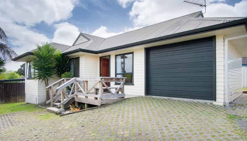 17A Vina Place, Massey