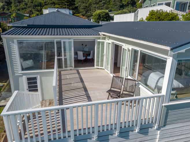86 Ames Street, Paekakariki