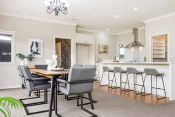 75 Reid Line West, Feilding