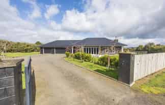 75 Reid Line West, Feilding