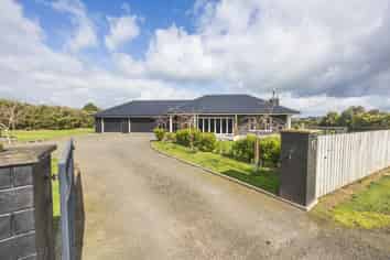 75 Reid Line West, Feilding