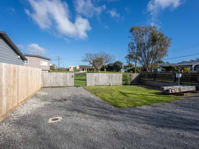 10 Alexander Road, Raumati Beach