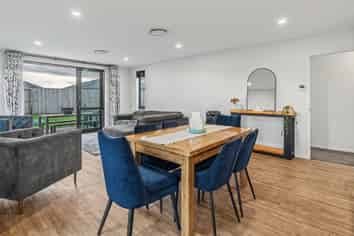 8 Gemstone Place, Rolleston