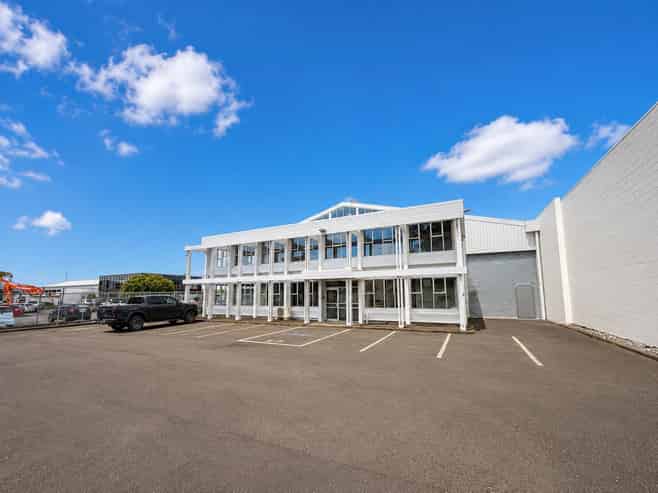 Standalone industrial - 1,134sqm