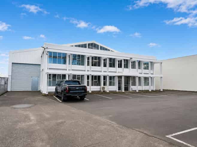Standalone industrial - 1,134sqm