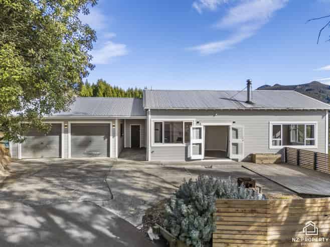 85 Wickliffe Terrace, Port Chalmers