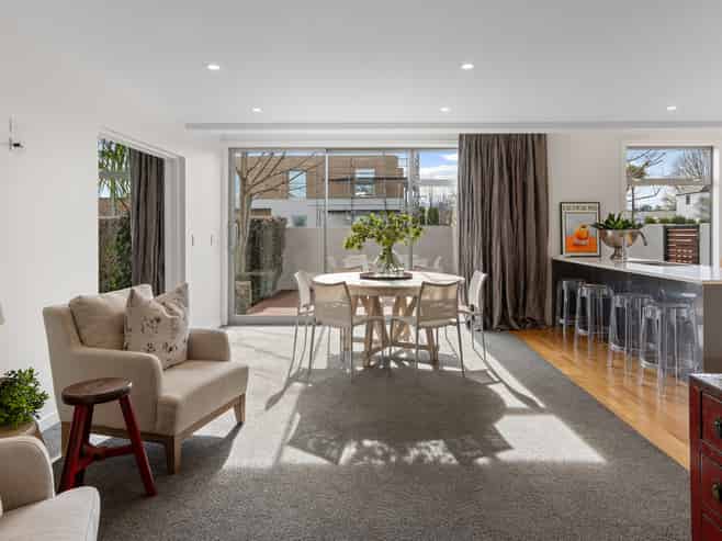20 Holmwood Road, Merivale