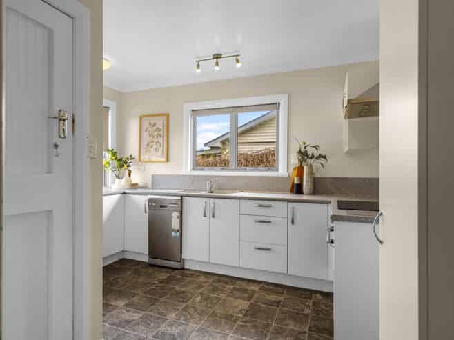 5 Parkers Road, Tahunanui