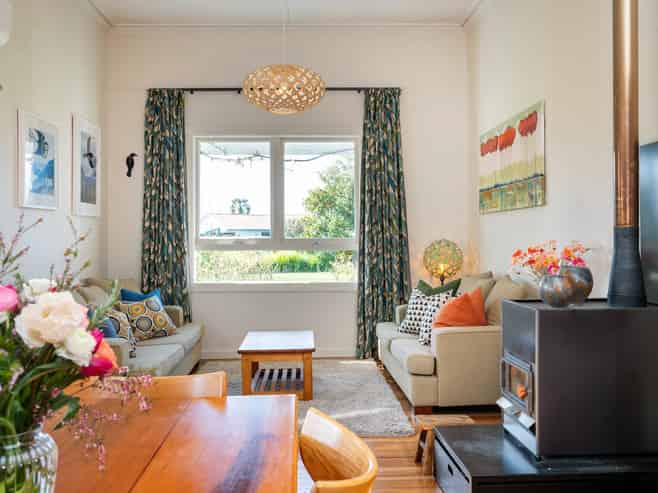 104 Tollemache Road, Longlands