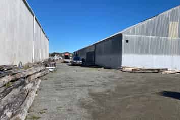 Large Scale Warehouse plus Yard