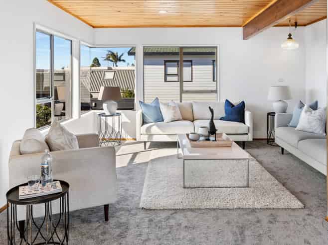 1/63 Churchill Road, Murrays Bay