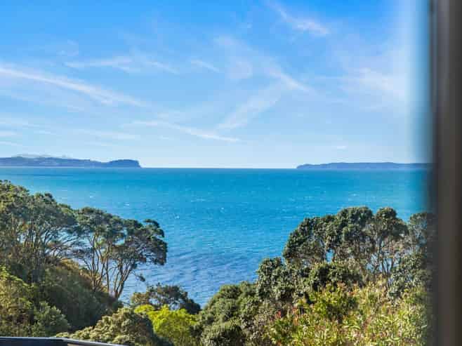 1/63 Churchill Road, Murrays Bay