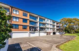2N Alpers Avenue, Epsom