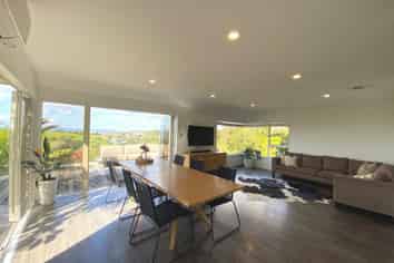 76A Wade River Road, Stanmore Bay