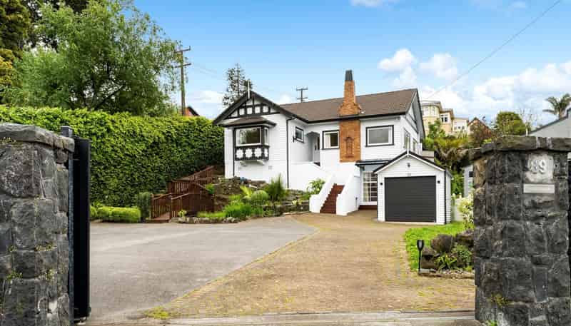 89 King George Avenue, Epsom