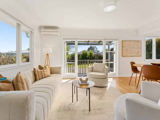 6  Tiri Tiri Road, Birkdale