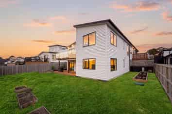 17 Katote Avenue, Swanson
